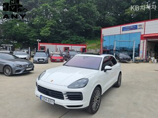 2022 Porsche Cayenne III, серый, 6750000 рублей, вид 1