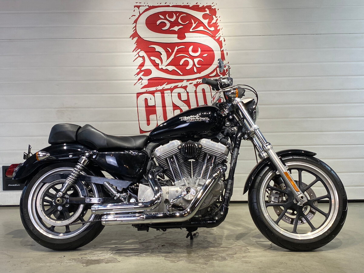 Harley-Davidson Sportster 883