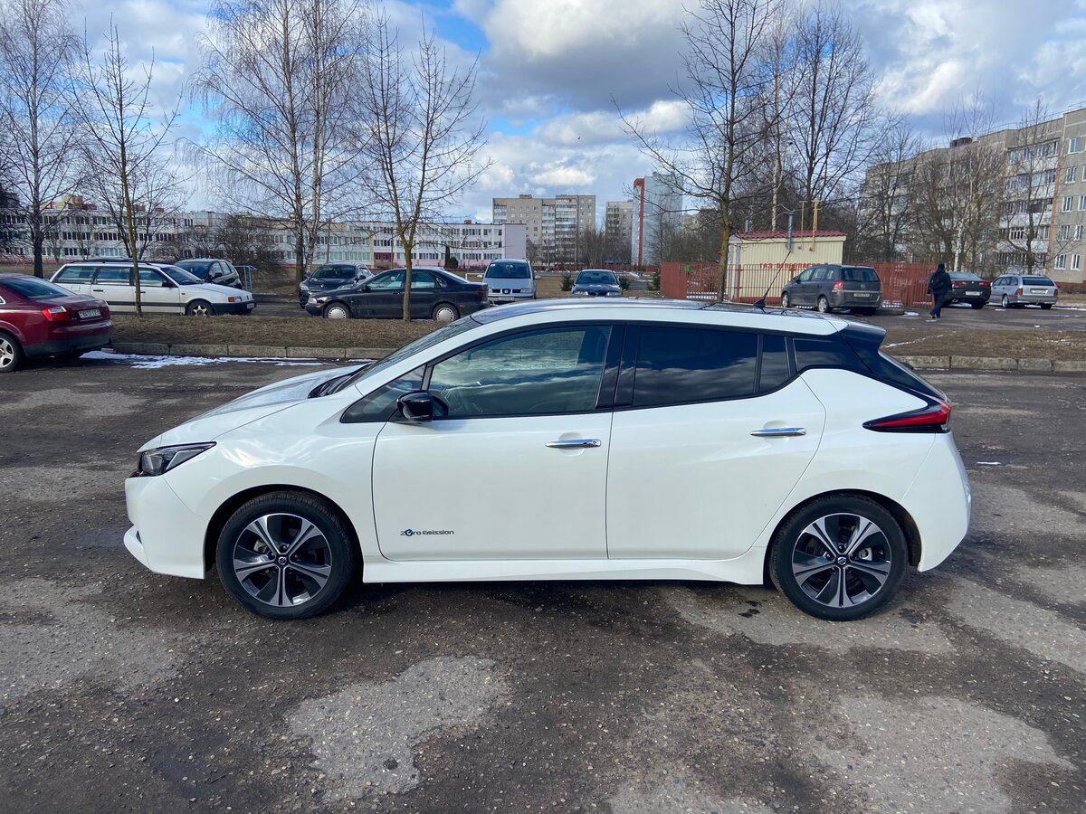 Nissan leaf ii ze1