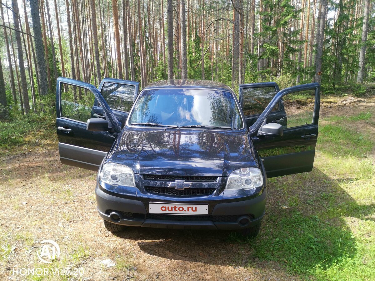 Купить б/у Chevrolet Niva I Рестайлинг 1.7 MT (80 л.с.) 4WD бензин ...