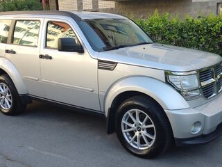 2007 Dodge Nitro, серебристый, 1150000 рублей, вид 1