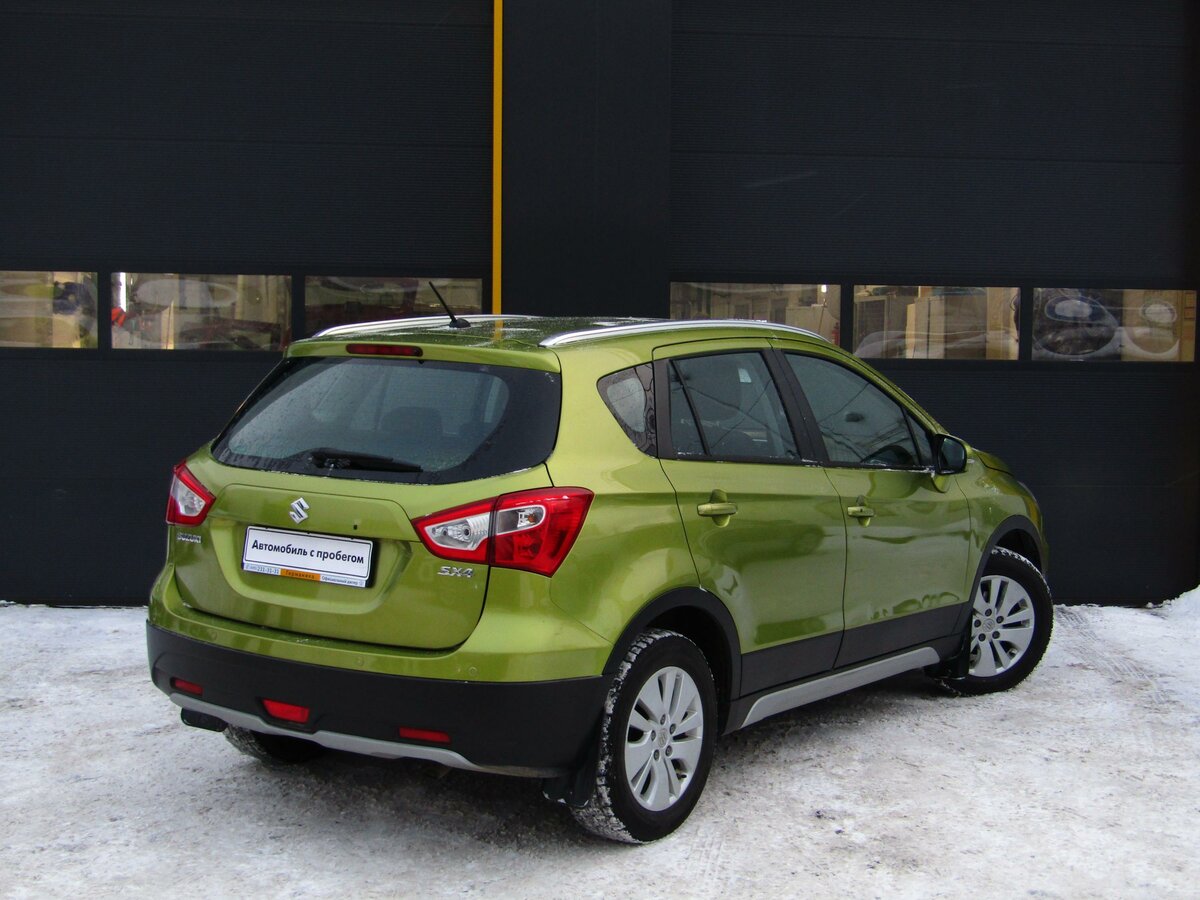 Suzuki sx4 зеленый