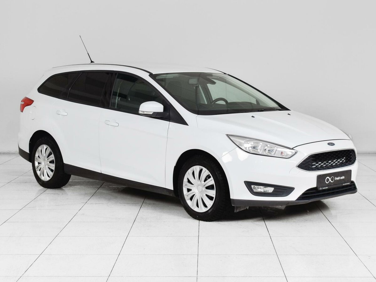 Ford Focus 3 универсал белый