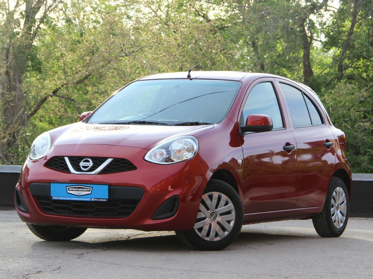 Nissan March 2016