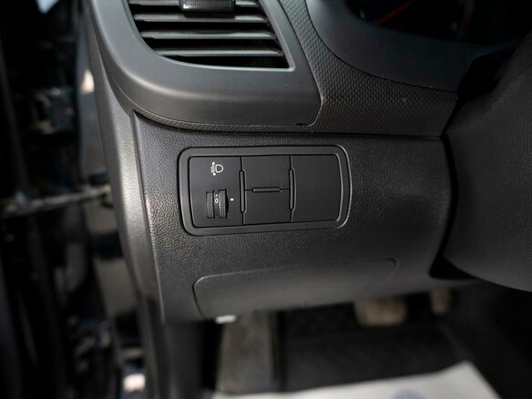 2016 Hyundai Solaris I Рестайлинг, чёрный, 949000 рублей - вид 7