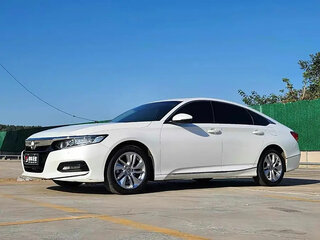 2021 Honda Accord X Рестайлинг, белый, 1860000 рублей, вид 1