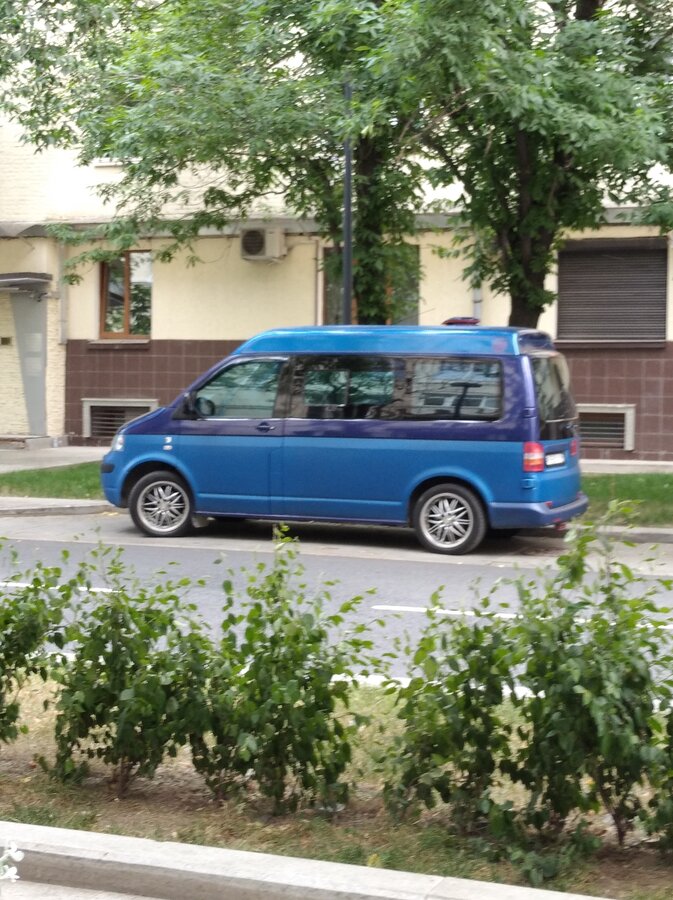 Купить б/у Volkswagen Transporter T5 2.5d AT (131 л.с