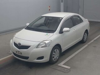 2010 Toyota Belta I, белый, 780000 рублей, вид 1