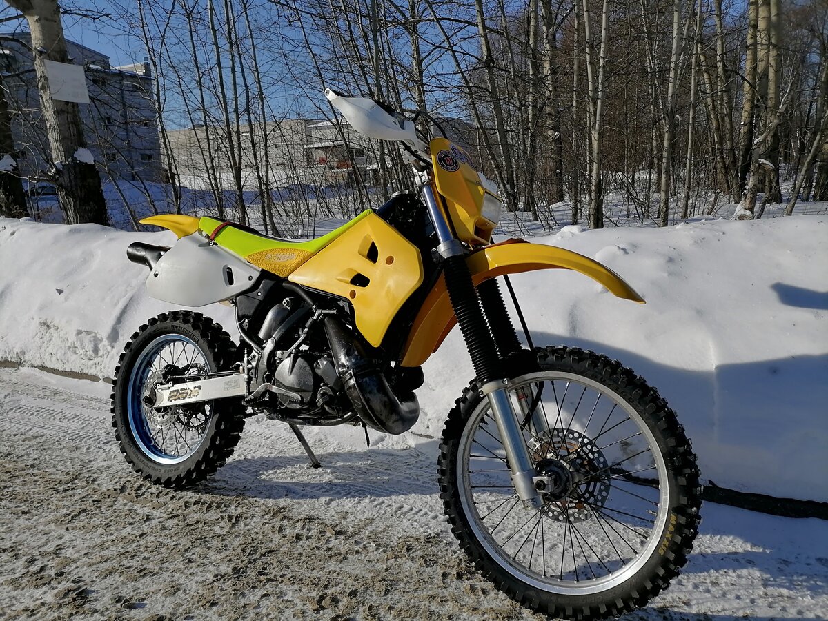 Suzuki rmx 250s