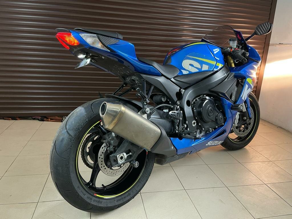 Купить б/у Suzuki GSX-R 750 в Раменском: синий супер-спорт ...