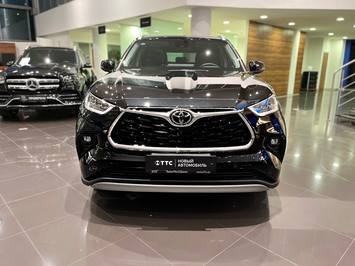 Toyota Highlander IV (XU70)