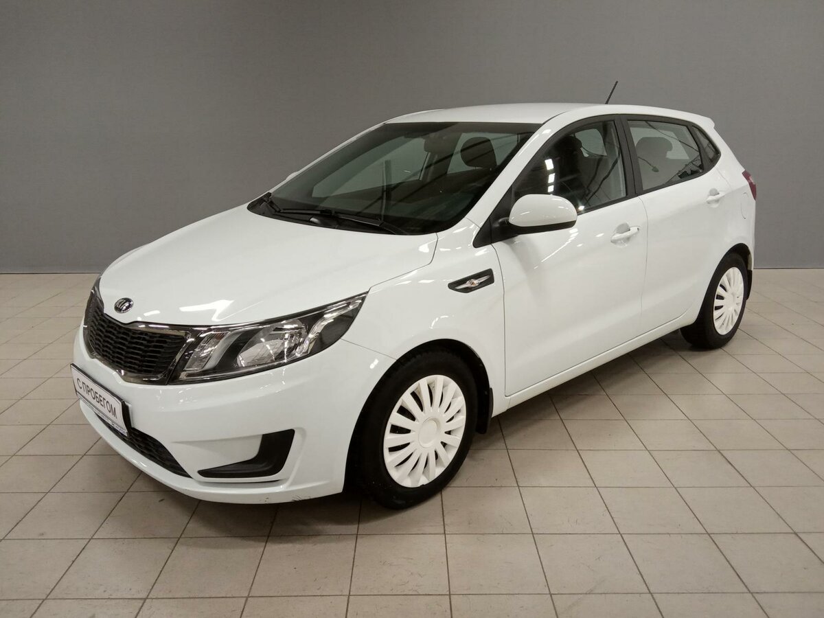 Купить б/у Kia Cerato III Рестайлинг (Classic) 2.0 AT (150 л.с.) бензин автомат 