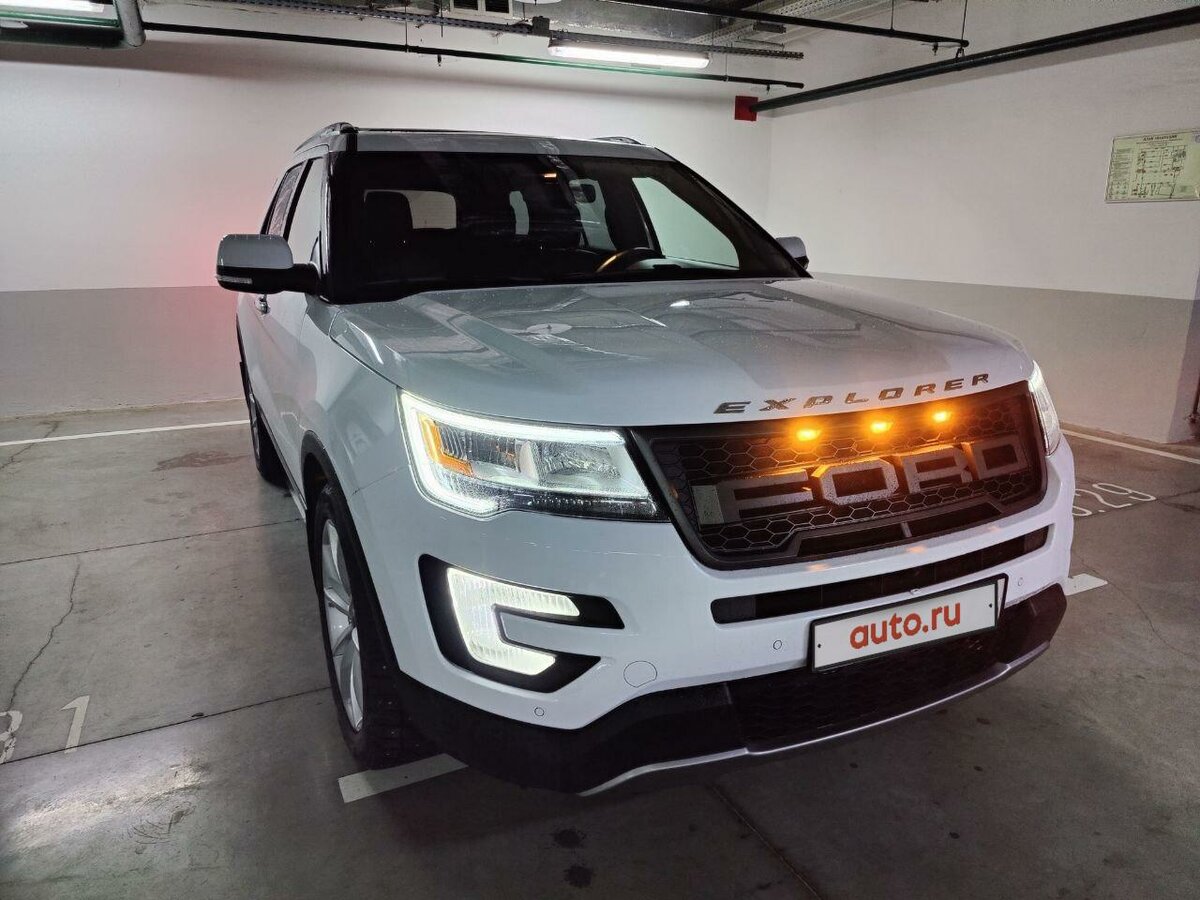 Ford Explorer 5 Raptor