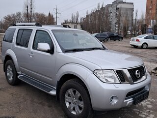 2011 Nissan Pathfinder III Рестайлинг, серебристый, 1400000 рублей, вид 1