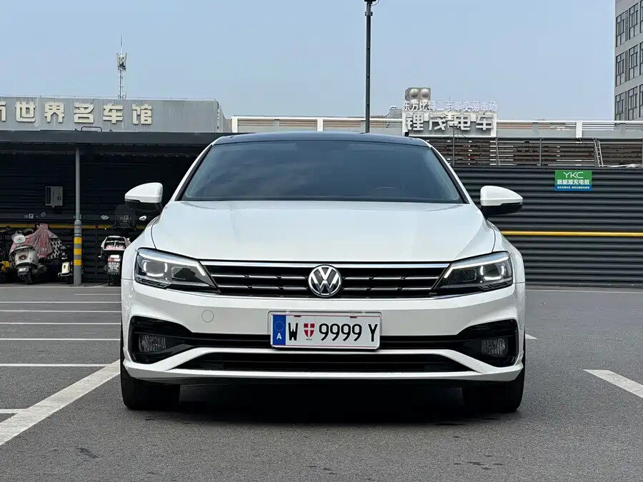 Volkswagen Lamando I Рестайлинг