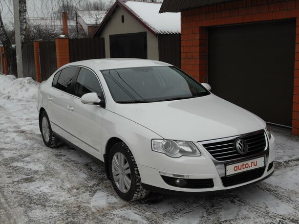 2008 Volkswagen Passat B6, белый - вид 2