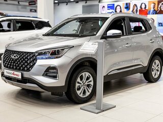 2025 Chery Tiggo 4 Pro I Рестайлинг, серебристый, 1950000 рублей, вид 1