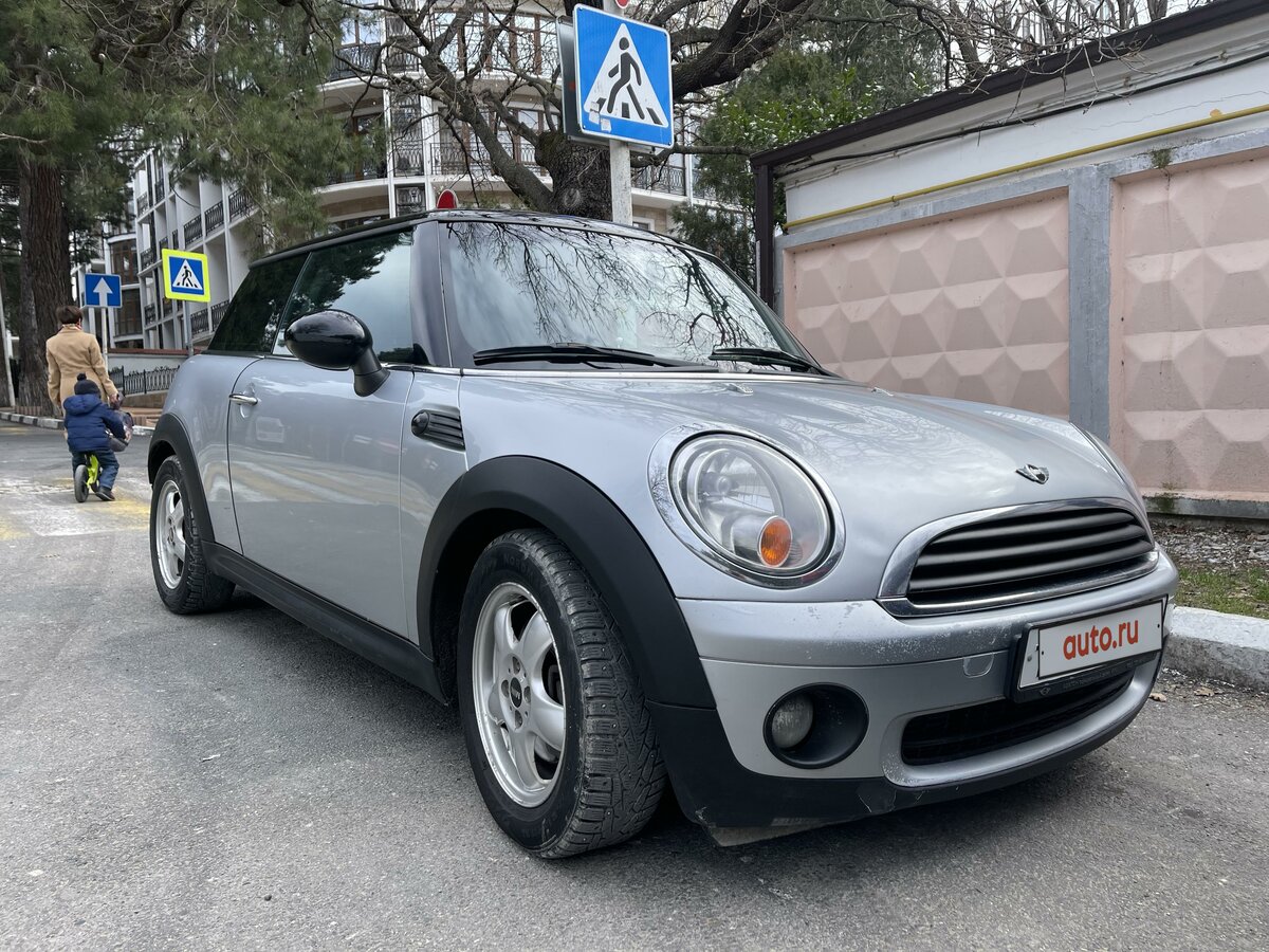 Купить б/у Mini Hatch II (R56) One 1.4 MT (95 л.с.) бензин механика в ...