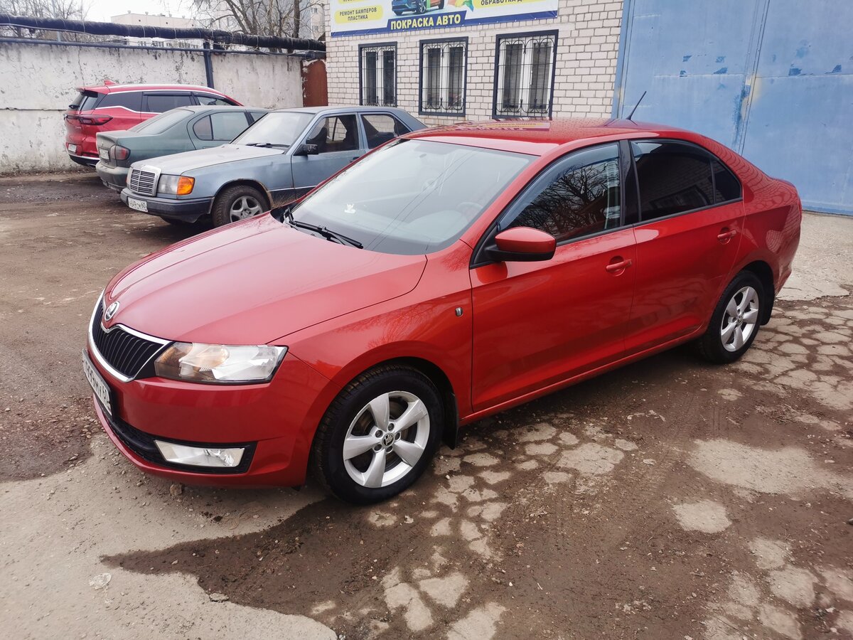 Купить б/у Skoda Rapid I 1.6 AT (105 л.с.) бензин автомат в Пскове ...