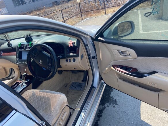 2008 Toyota Crown XIII (S200), серый, 1550000 рублей - вид 4