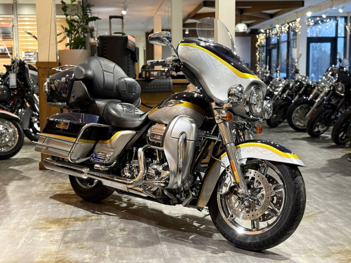 Harley-Davidson CVO Limited