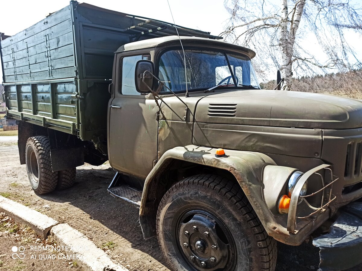Купить б/у ЗИЛ 130 дизель механика в Белорецке: чёрный самосвал с 3-х ...