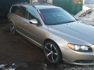 2010 Volvo V70 III, золотистый, 700000 рублей, вид 2