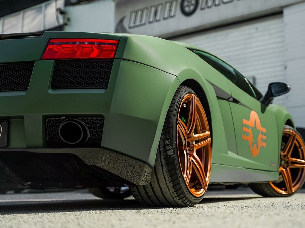 Lamborghini Gallardo салатовый