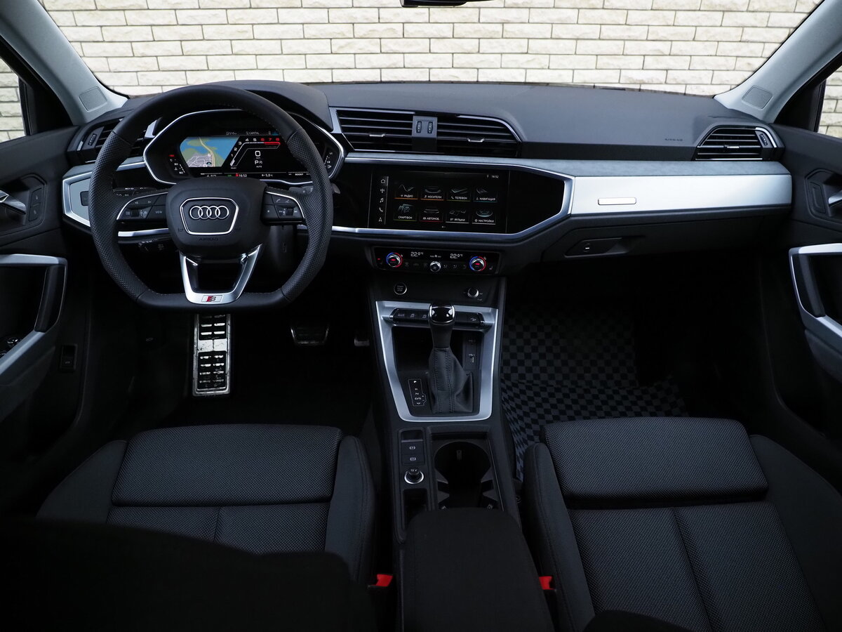 2020 Audi Q3 Sportback 40 TFSI I (F3), чёрный, 4300000 рублей - вид 9