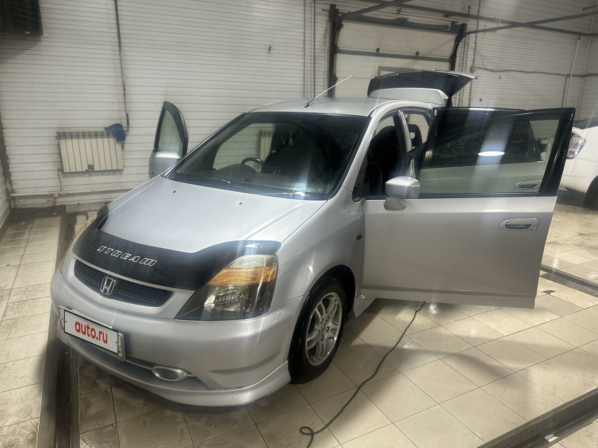 Honda Stream RST