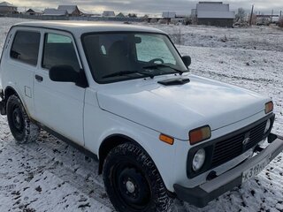 2015 Lada (ВАЗ) 2121 (4x4) I Рестайлинг, белый, 450000 рублей, вид 1