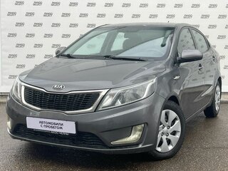 2013 Kia Rio 5-speed III, серый, 650000 рублей, вид 1