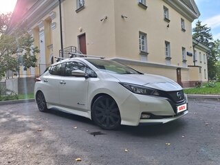 2017 Nissan Leaf II (ZE1), белый, 1299000 рублей, вид 3