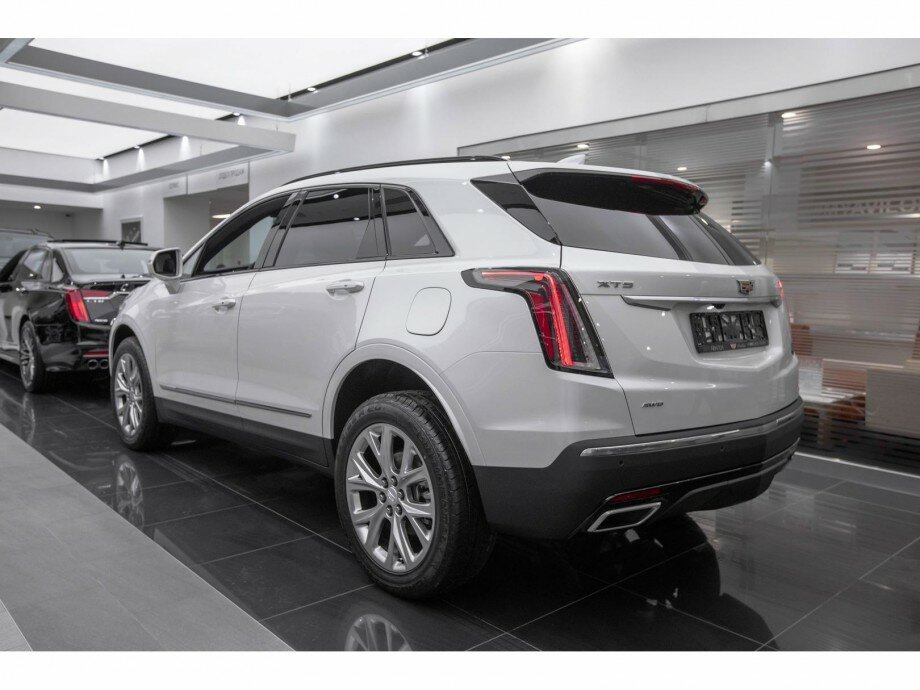 Cadillac в россии