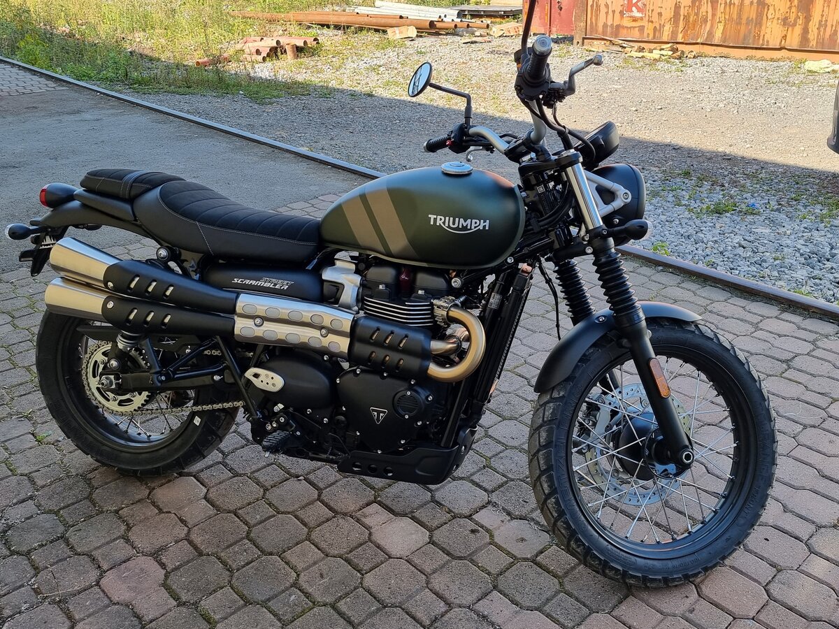 triumph scrambler green