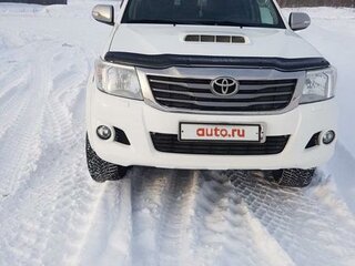 2014 Toyota Hilux VII Рестайлинг, белый, 2650000 рублей, вид 1