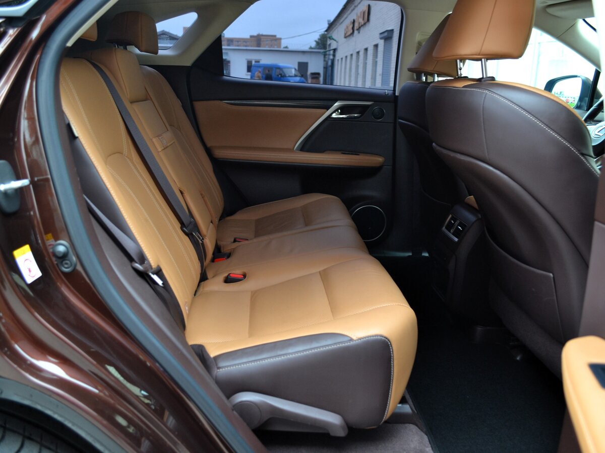 LEXUS RX - фото 16