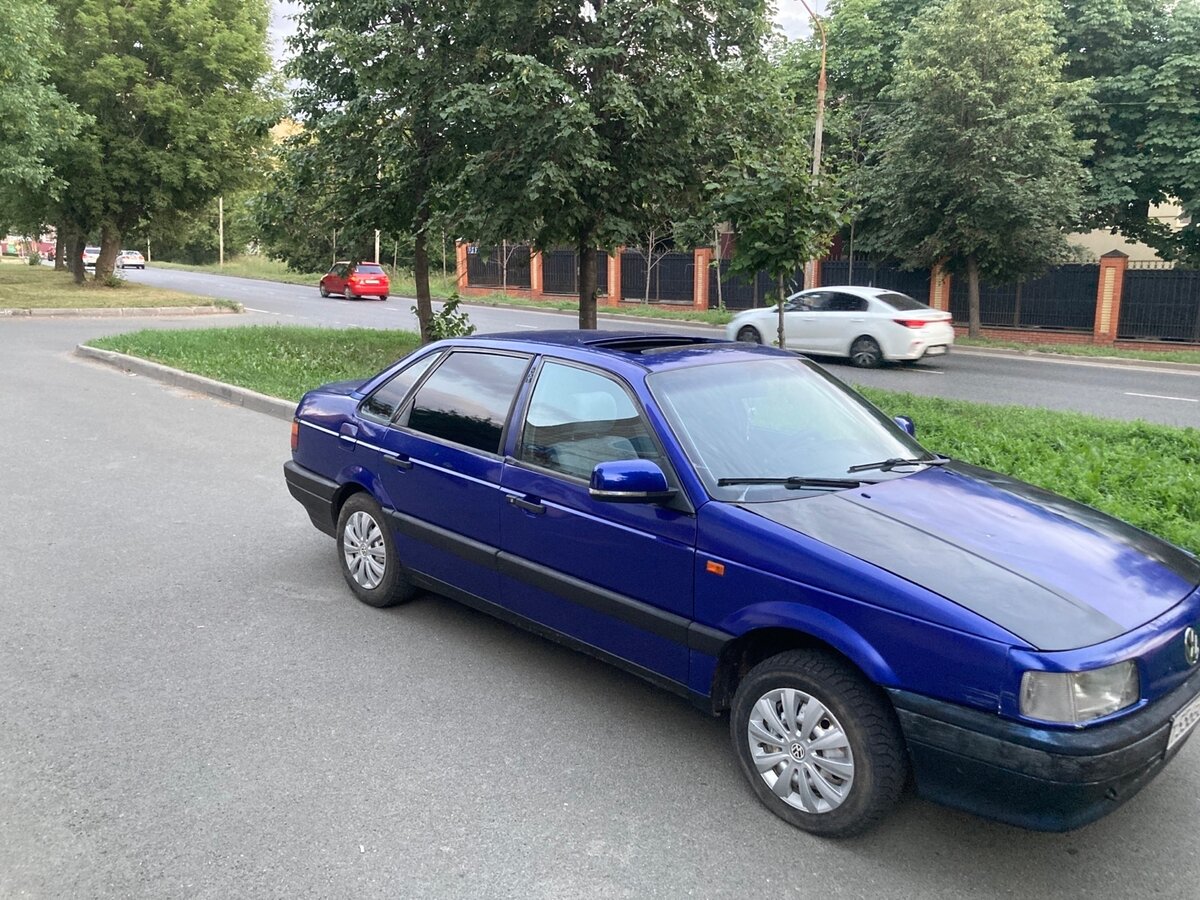 Пассат б3 синий