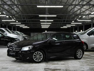 2014 Mercedes-Benz A-Класс 180 III (W176), фиолетовый, 1450000 рублей, вид 1