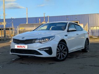 2019 Kia Optima IV Рестайлинг, белый, 1490000 рублей, вид 1