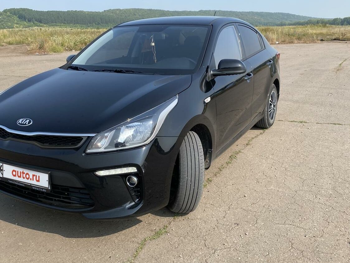 Купить б/у Kia Rio IV 1.6 AT (123 л.с.) бензин автомат в Уфе: чёрный ...