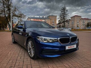 2019 BMW 5 серии 530i xDrive VII (G30/G31), синий, 3530000 рублей, вид 1