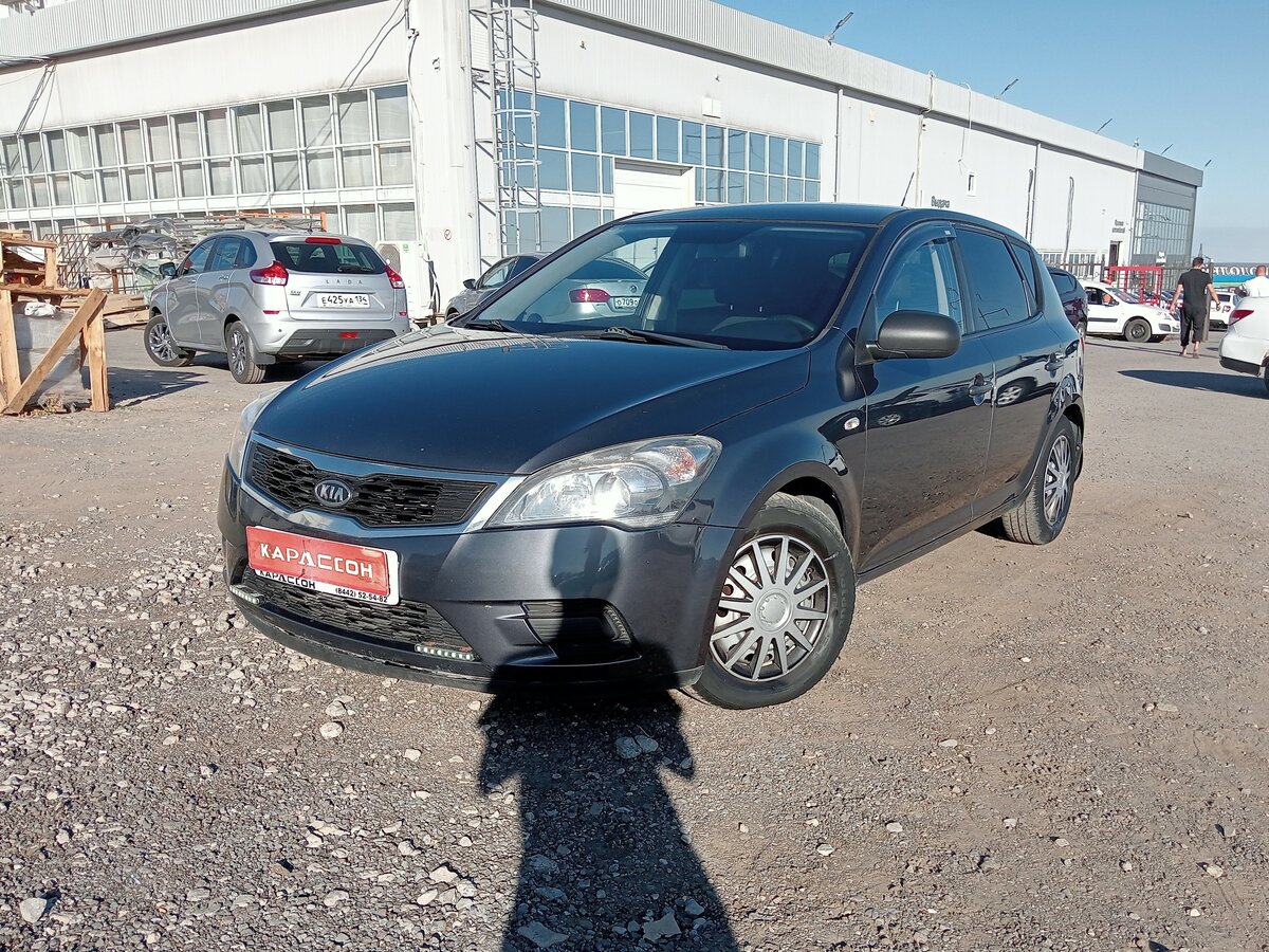 Купить б/у Kia Ceed I Рестайлинг 1.4 MT (109 л.с.) бензин механика в ...