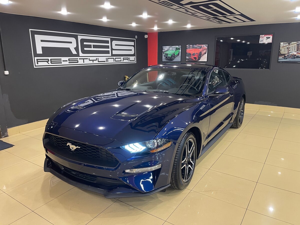 2019 Ford Mustang VI Рестайлинг, синий, 3290000 рублей