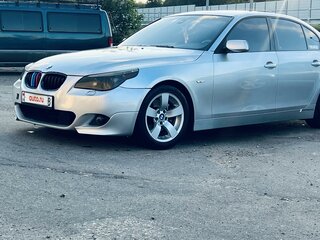 2006 BMW 5 серии 525i V (E60/E61), серебристый, 1050000 рублей, вид 1