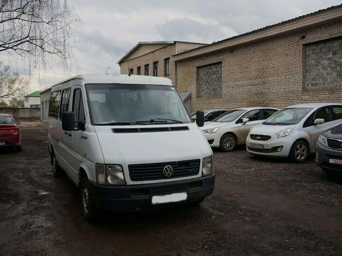 Рено белый микроавтобус