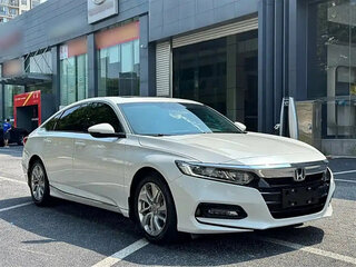 2021 Honda Accord X Рестайлинг, белый, 1900000 рублей, вид 1