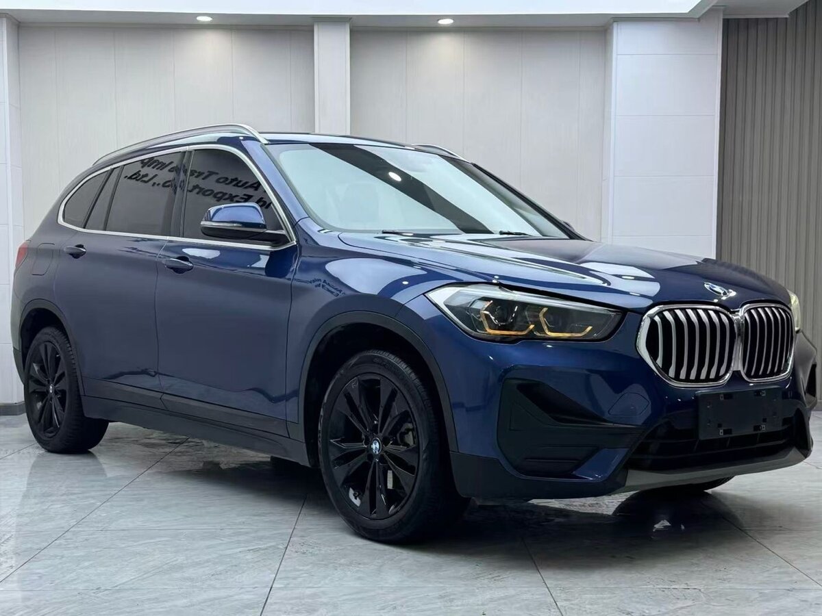 BMW X1 Long 20Li sDrive II (F48) Рестайлинг