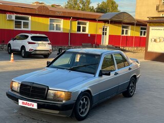 1986 Mercedes-Benz 190 (W201), серебристый, 75000 рублей, вид 1