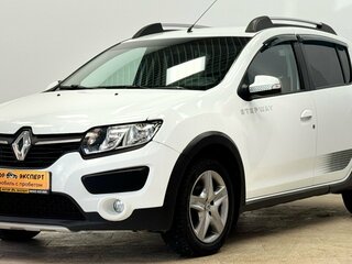 2018 Renault Sandero Stepway II Рестайлинг, белый, 650000 рублей, вид 1